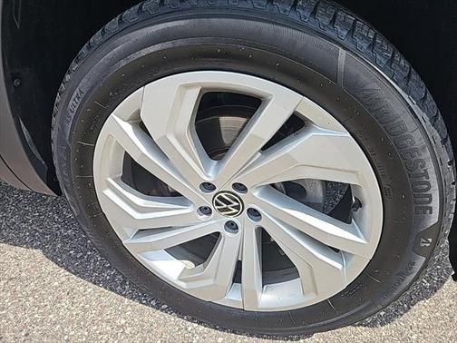 2021 Volkswagen Atlas 3.6L SE w/Technology