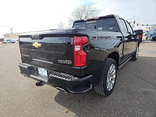 2022 Chevrolet Silverado 1500 High Country