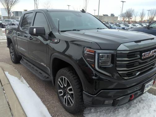 2023 GMC Sierra 1500 AT4
