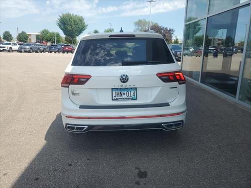 2022 Volkswagen Tiguan 2.0T SEL R-Line 4MOTION