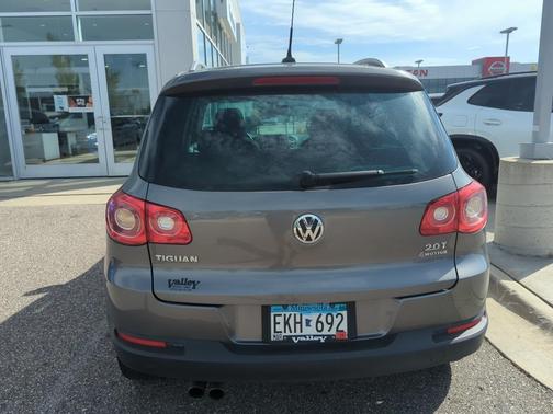 2011 Volkswagen Tiguan SEL