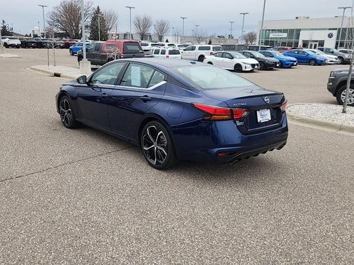 2024 Nissan Altima SR FWD