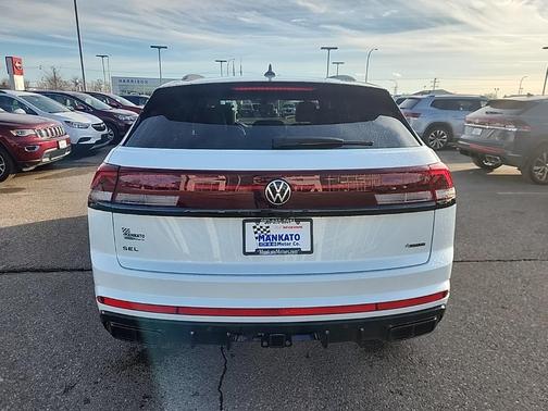 2026 Volkswagen Atlas Cross Sport 2.0T SEL