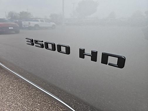 2026 Chevrolet Silverado 3500 LT