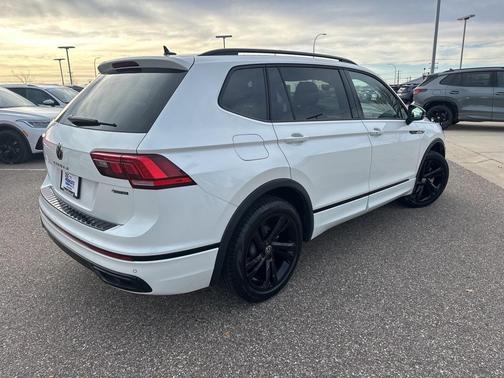 2023 Volkswagen Tiguan 2.0T SE R-Line Black 4MOTION