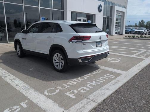Pure White 2023 Volkswagen Atlas Cross Sport 2.0T SE w/Technology 4MOTION
