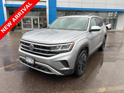 2022 Volkswagen Atlas 3.6L SE w/Technology