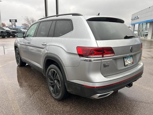 2022 Volkswagen Atlas 3.6L SE w/Technology