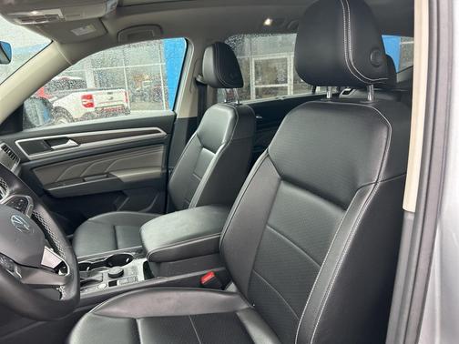 2022 Volkswagen Atlas 3.6L SE w/Technology
