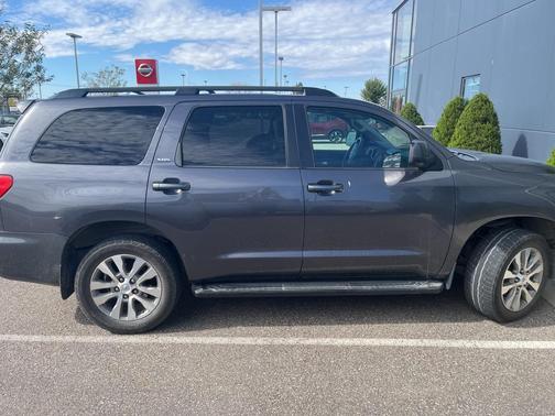 2012 Toyota Sequoia SR5