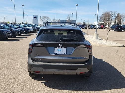 Gun Metallic 2026 Nissan Kicks SV