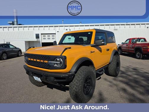 Cyber Orange Metallic Tricoat 2021 Ford Bronco Badlands
