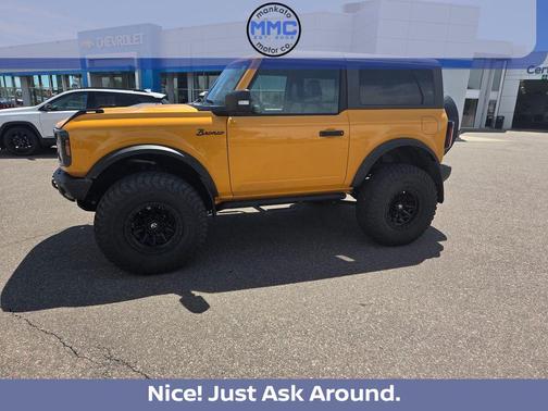 Cyber Orange Metallic Tricoat 2021 Ford Bronco Badlands
