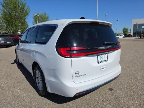Bright White Clearcoat 2024 Chrysler Pacifica Touring L