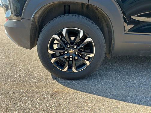 Black Metallic 2022 Chevrolet Trailblazer LT