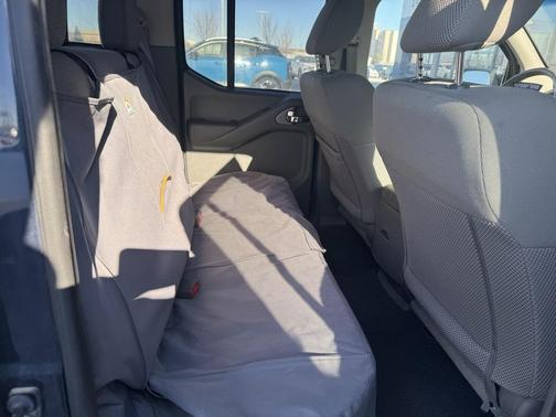 2017 Nissan Frontier SV