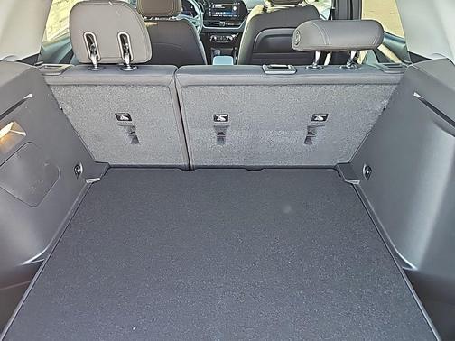 Summit White 2026 Chevrolet Trailblazer LT