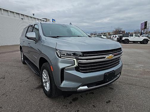 2024 Chevrolet Suburban LT