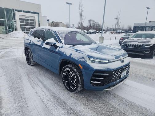 2026 Volkswagen Tiguan 2.0T SEL R-Line 4MOTION