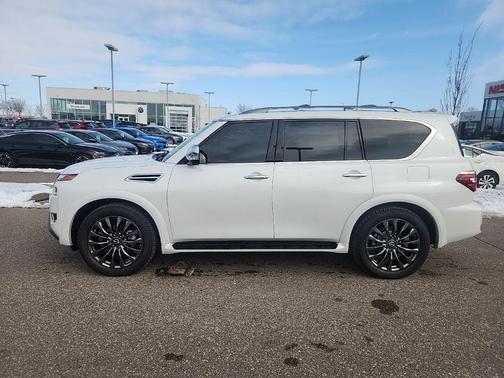 2023 Nissan Armada Platinum 4WD