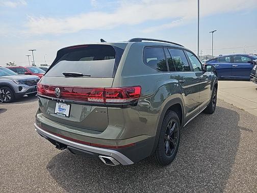 2025 Volkswagen Atlas 2.0T Peak Edition