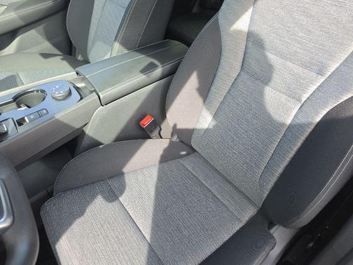 Pearl White 2023 Nissan Rogue SV
