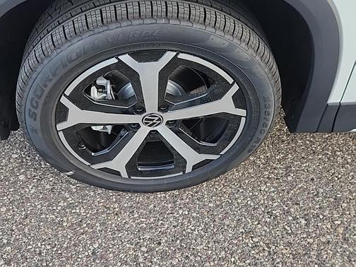 2026 Volkswagen Tiguan 2.0T SE 4MOTION