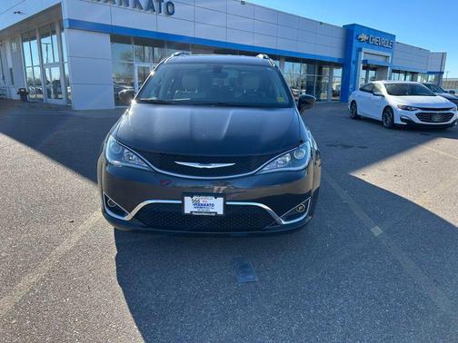 2018 Chrysler Pacifica Touring-L Plus
