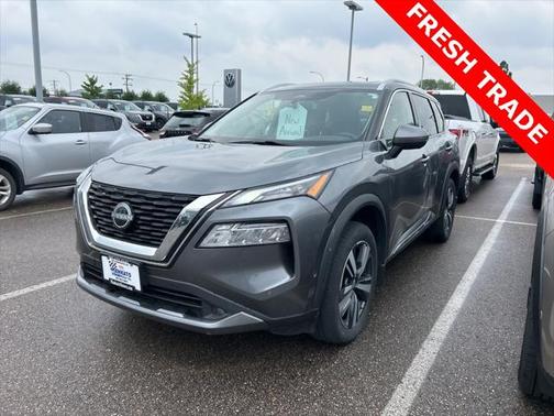 2022 Nissan Rogue SL