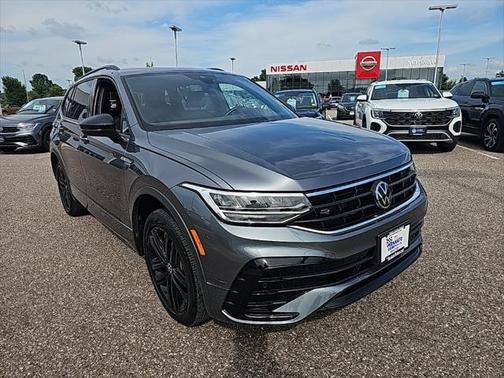 2022 Volkswagen Tiguan 2.0T SE R-Line Black 4MOTION