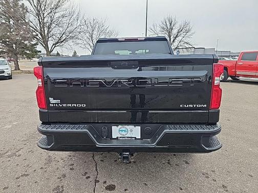 Black 2022 Chevrolet Silverado 1500 Custom