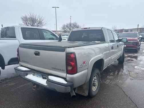 2005 Chevrolet Silverado 2500 LT H/D Crew Cab