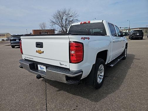 Summit White 2018 Chevrolet Silverado 1500 1LT
