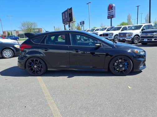 2017 Ford Focus RS Base