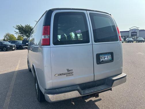 2016 Chevrolet Express 2500 Work Van