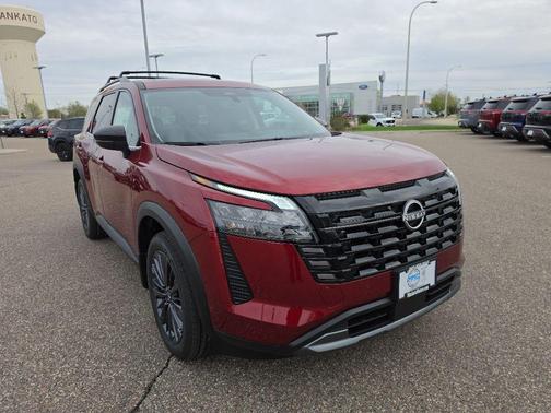 Scarlet 2026 Nissan Pathfinder SL