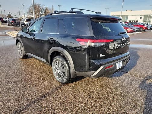 2025 Nissan Pathfinder SV 4WD