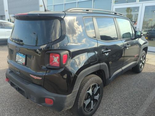 2022 Jeep Renegade Trailhawk