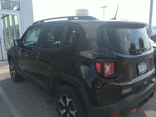 2022 Jeep Renegade Trailhawk