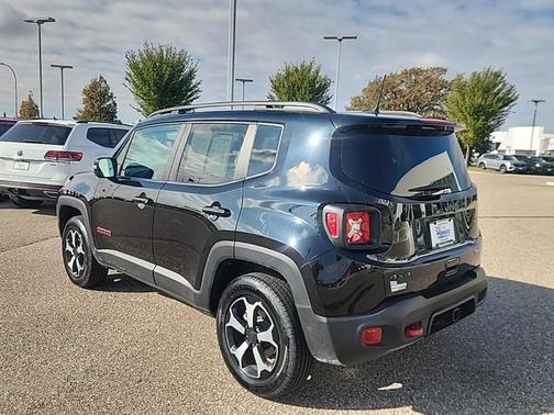 2022 Jeep Renegade Trailhawk