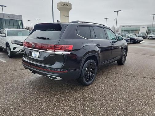 2026 Volkswagen Atlas 2.0T SE w/Technology 4MOTION