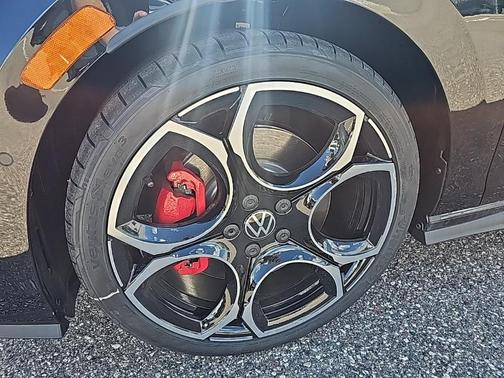 2025 Volkswagen Golf GTI 2.0T S DSG