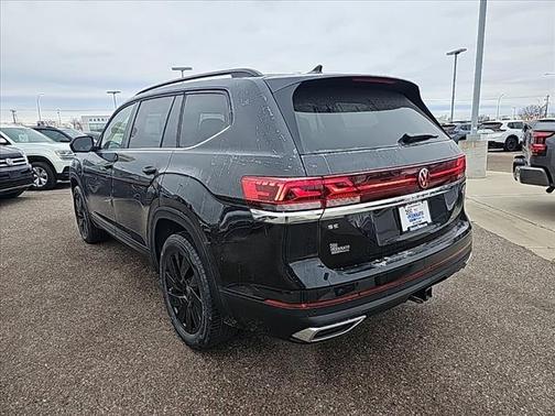 2025 Volkswagen Atlas 2.0T SE w/Technology 4MOTION