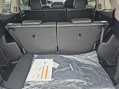 2025 Volkswagen Atlas 2.0T SE w/Technology 4MOTION