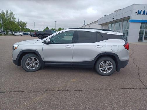 Quicksilver Metallic 2020 GMC Terrain SLE