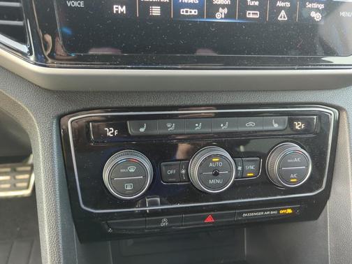 2023 Volkswagen Atlas Cross Sport 2.0T SEL