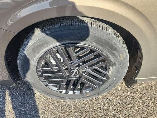 Bronze 2026 Nissan Sentra SV