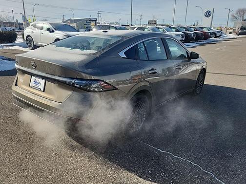 Bronze 2026 Nissan Sentra SV