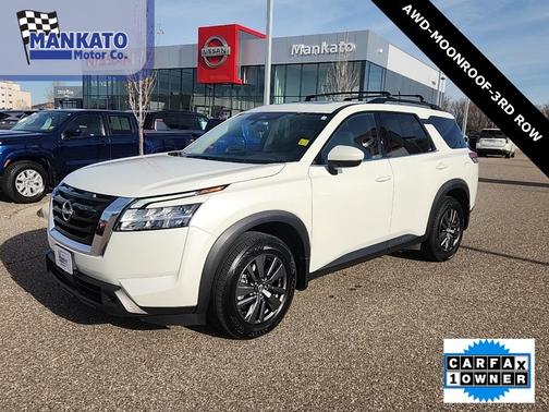 2022 Nissan Pathfinder SV 4WD