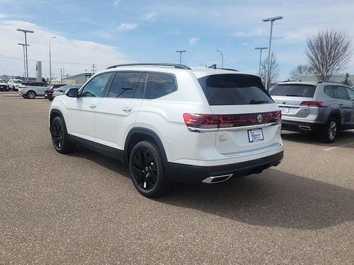 2026 Volkswagen Atlas 2.0T SE w/Technology 4MOTION